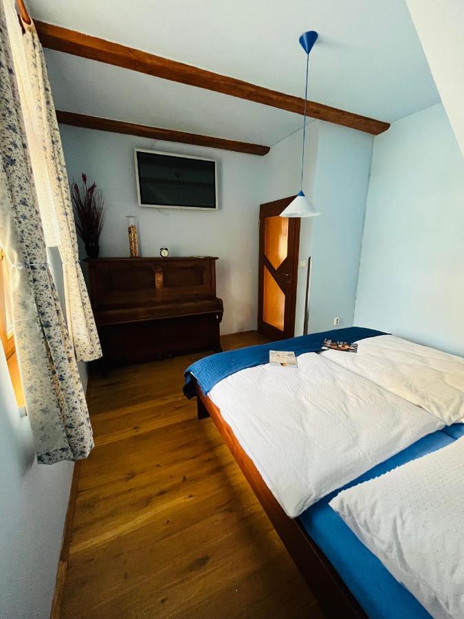 Dvůr Králové nad Labem Apartman U Smrku מראה חיצוני תמונה